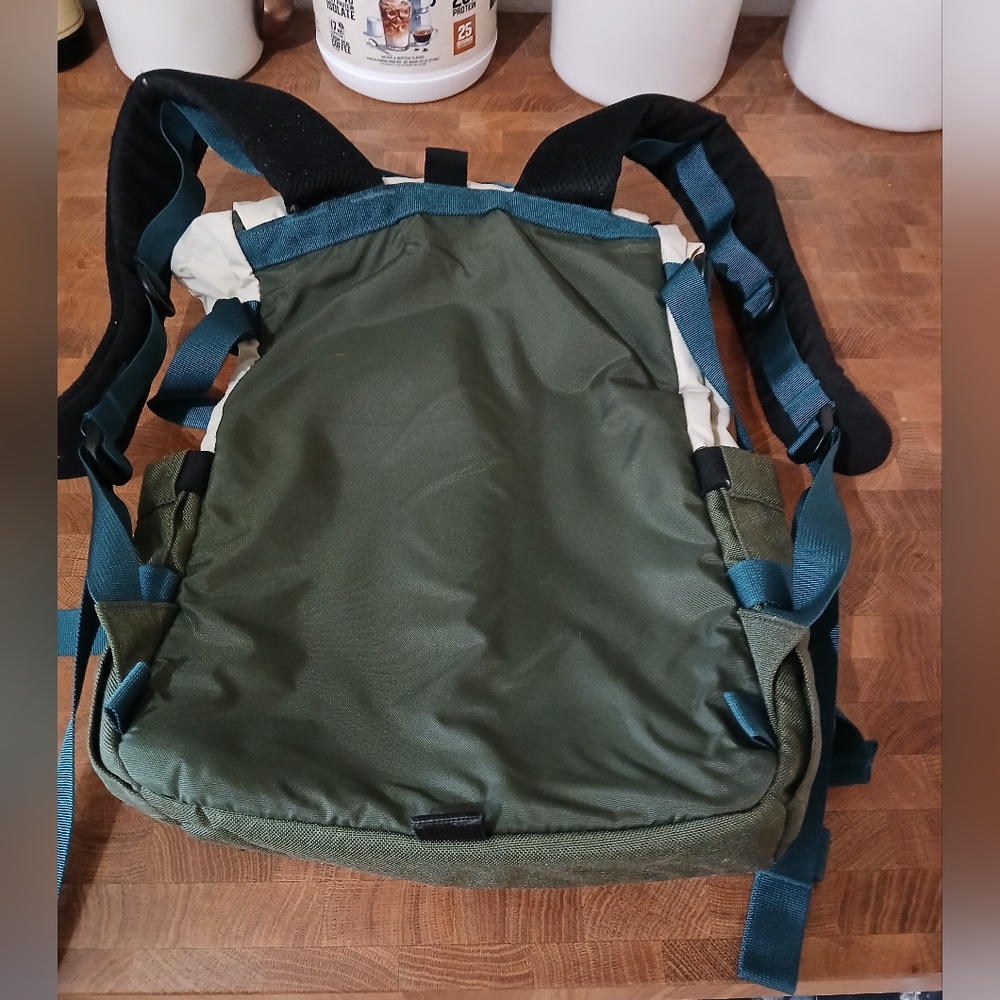 Topo Designs Backpack - Picture 3 of 7